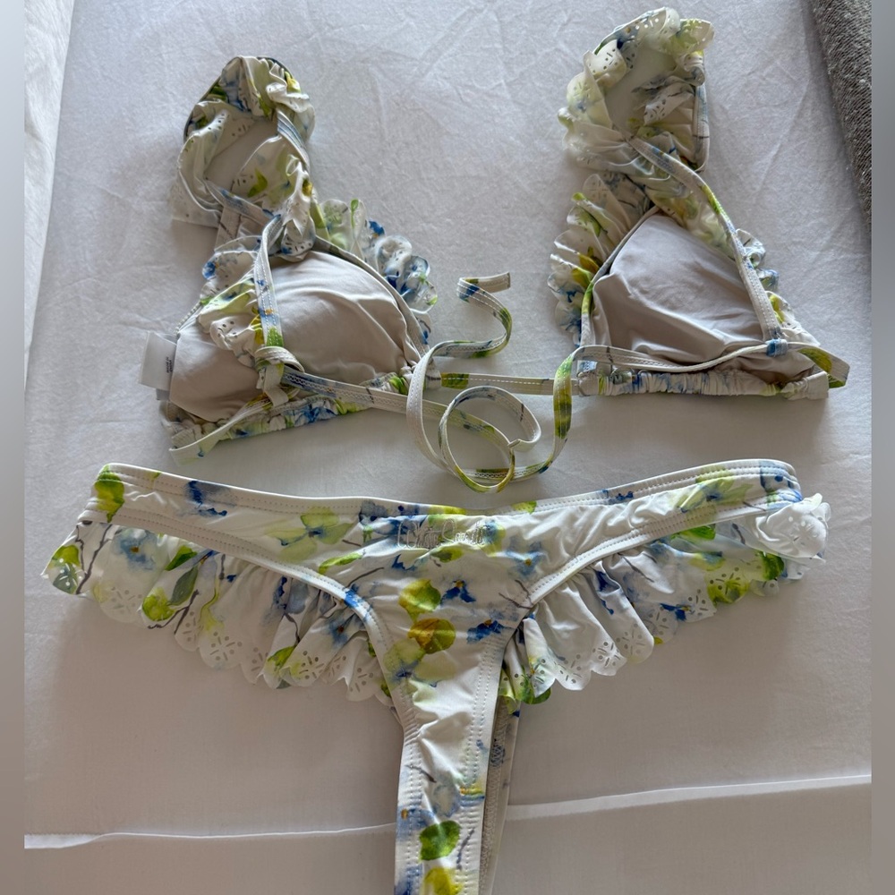Floral Ruffle Bikini Set - Picture 2 of 5